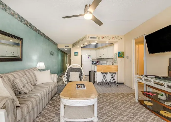 Holiday home Oceanfront Escape With Access Pools Sauna Tennis & Fitness *