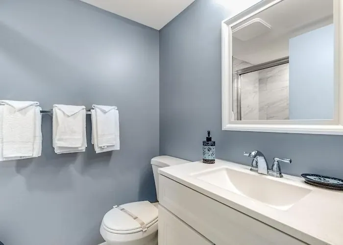 Holiday home Oceanfront Escape With Access Pools Sauna Tennis & Fitness