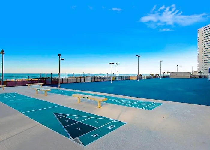 Holiday home Oceanfront Escape With Access Pools Sauna Tennis & Fitness *