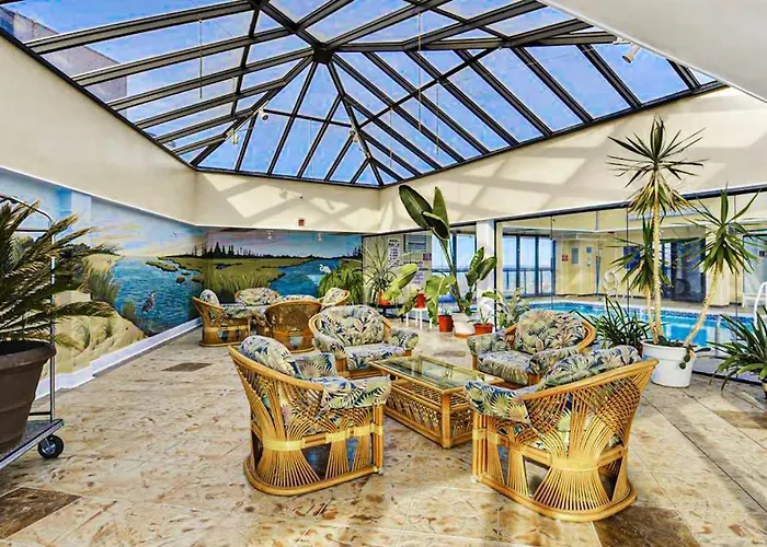 Holiday home Oceanfront Escape With Access Pools Sauna Tennis & Fitness *